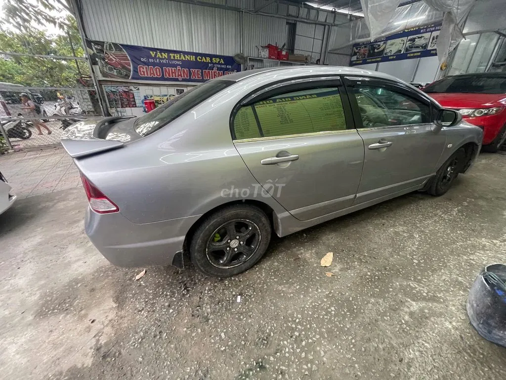 Honda Civic 2007 photo 2