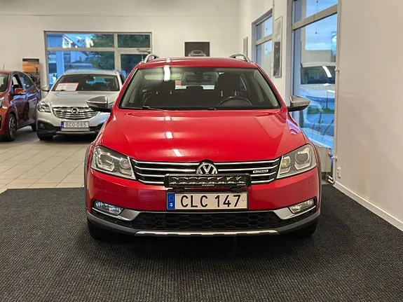 Volkswagen Passat Alltrack 2014 photo 2