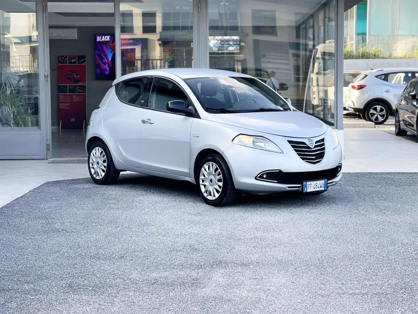 Lancia Ypsilon