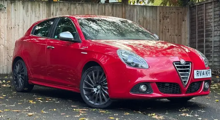 Alfa Romeo Giulietta 2014 photo 4