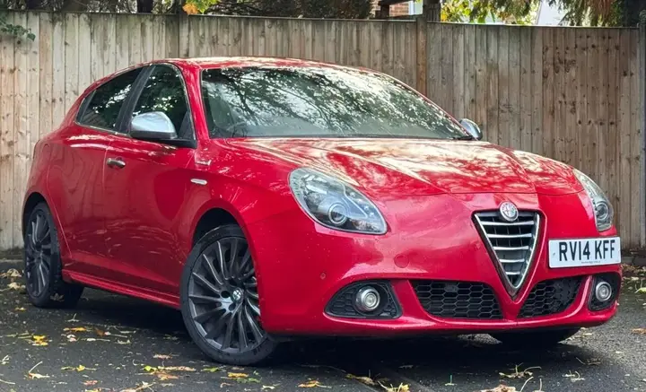 Alfa Romeo Giulietta 2014 photo 3