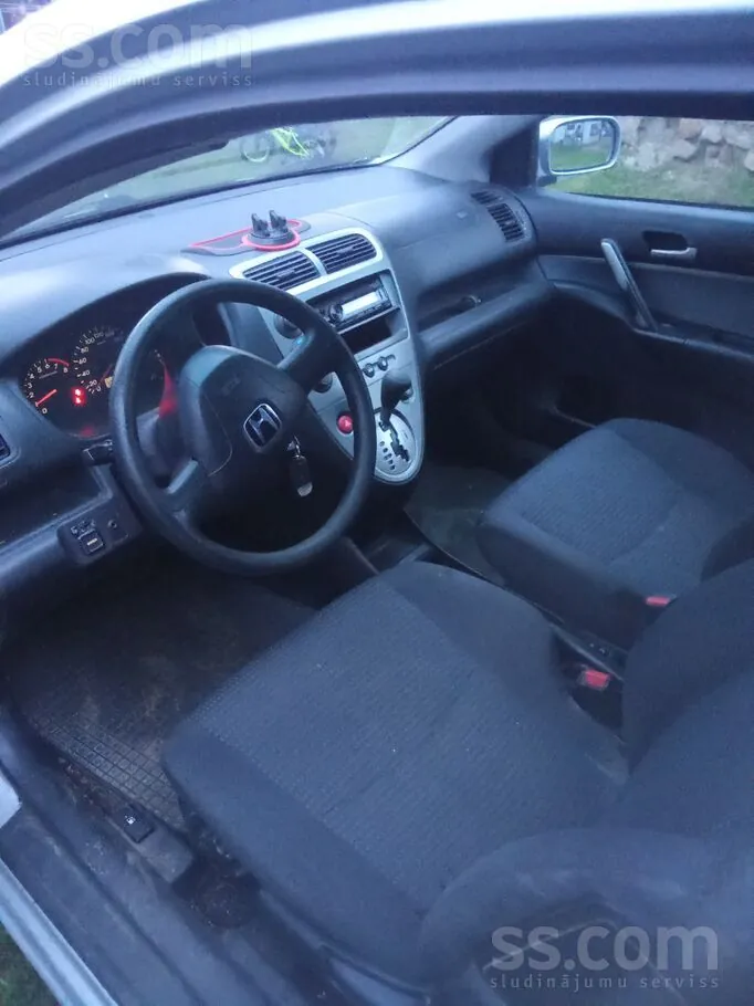 Honda Civic 2003 photo 4