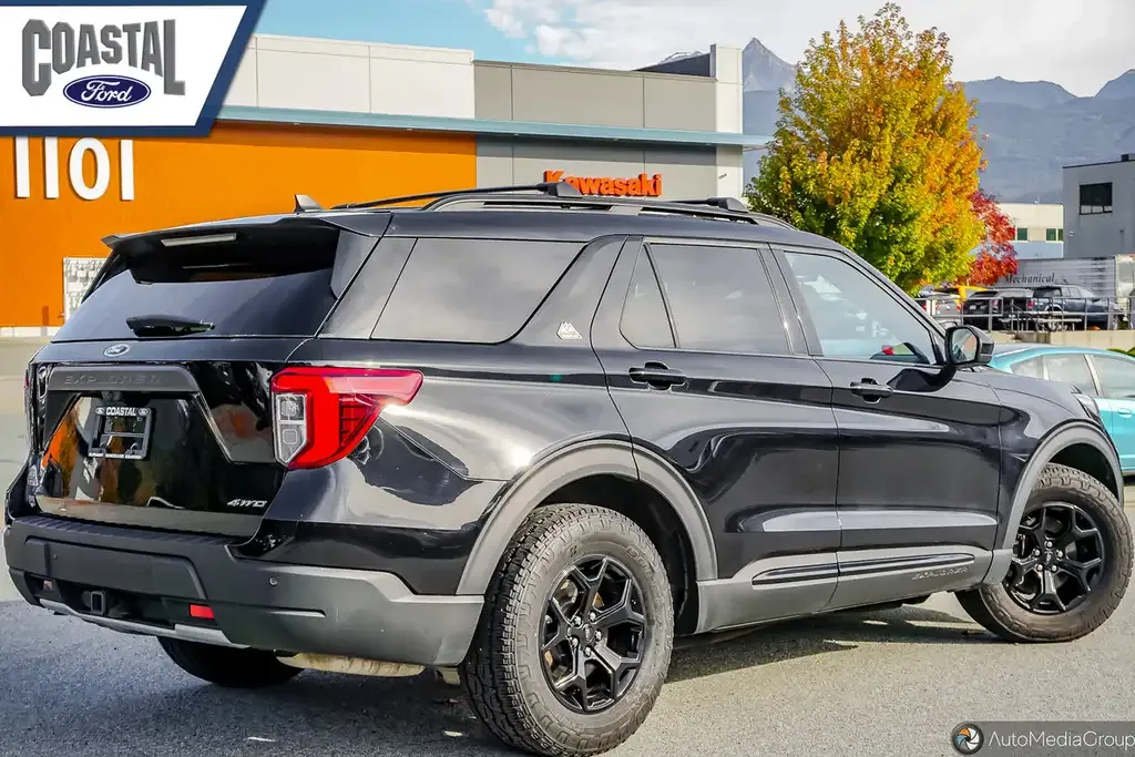 Ford Explorer 2023 photo 5
