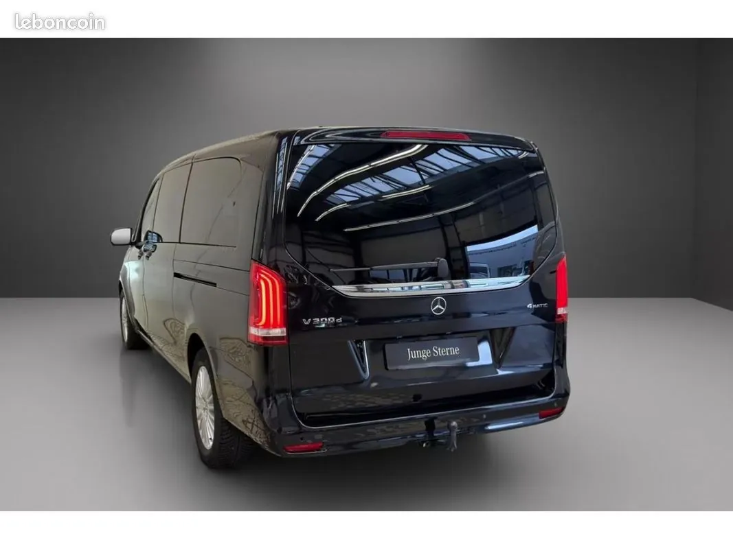 Mercedes-Benz V 2024 photo 2