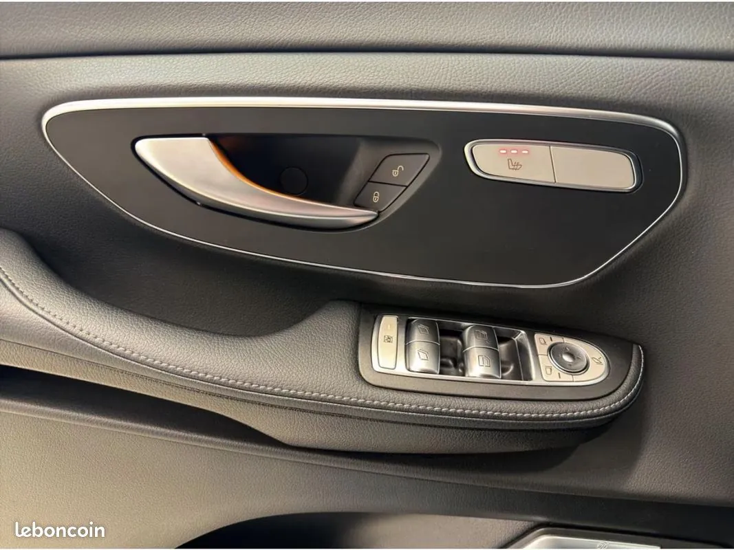 Mercedes-Benz V 2024 photo 5