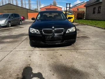 BMW 318I Van 2006 photo 2
