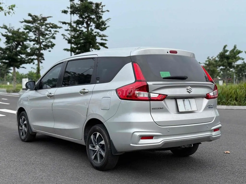 Suzuki Ertiga 2023 photo 4