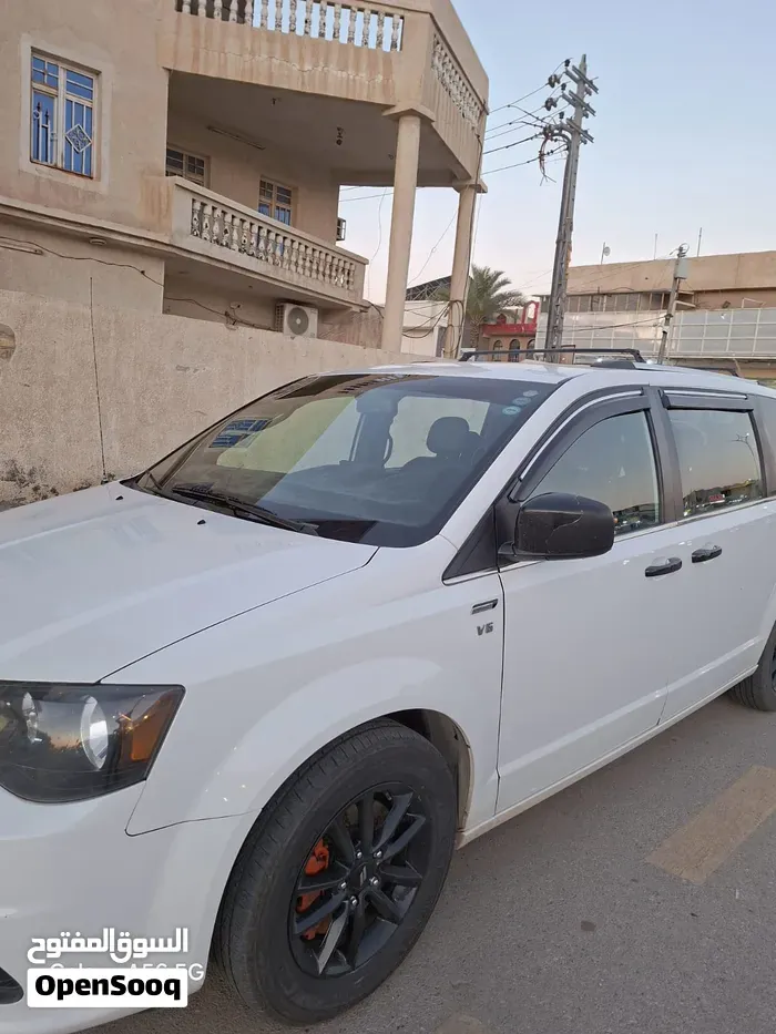 Dodge Caravan 2018 photo 4