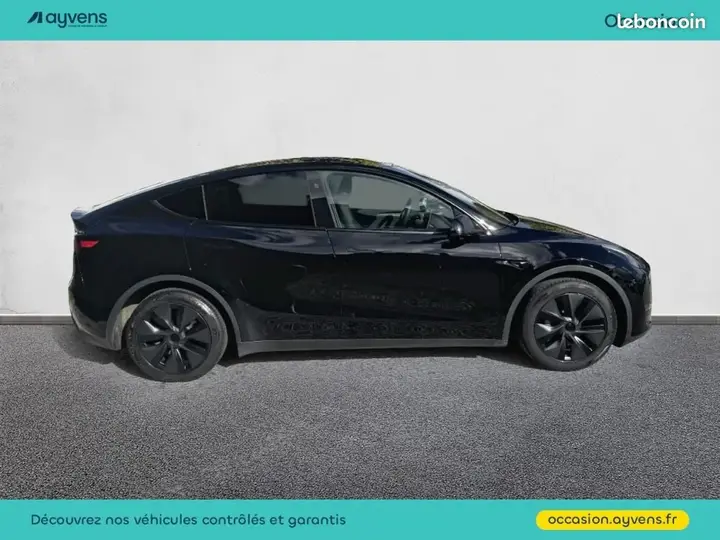 Tesla Model Y 2024 photo 4