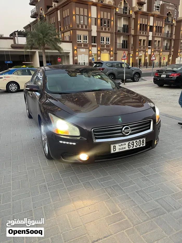 Nissan Maxima