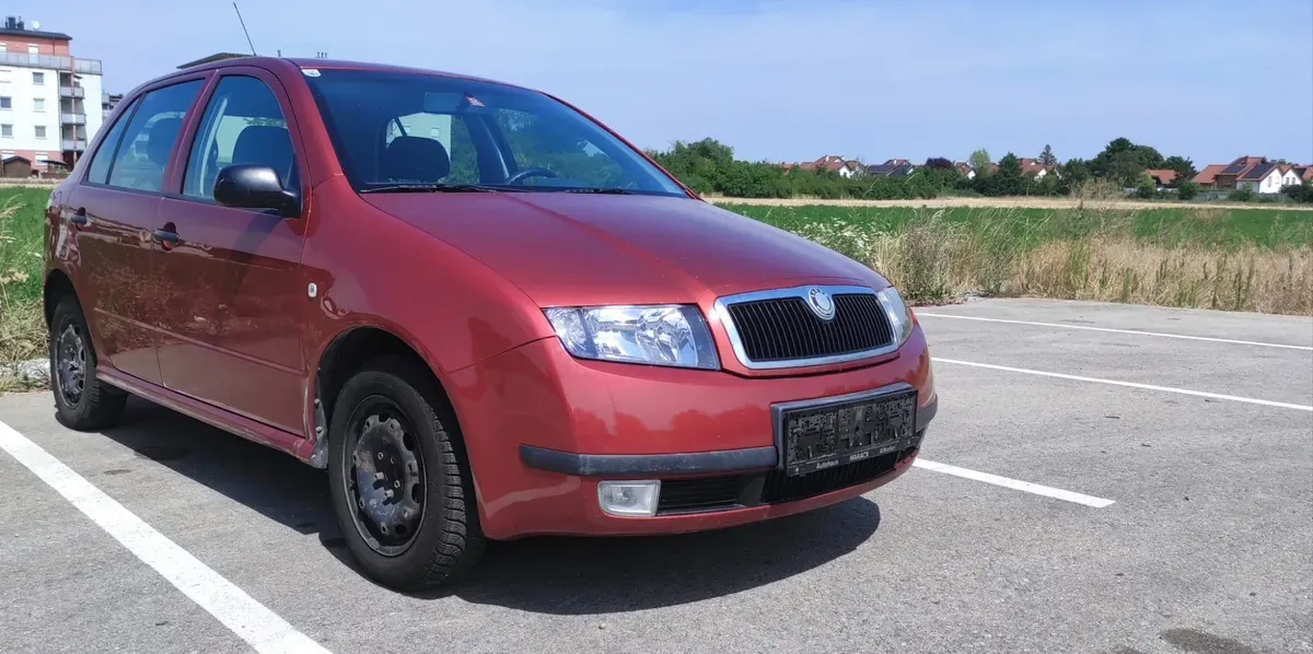Skoda Fabia 2004 photo 2