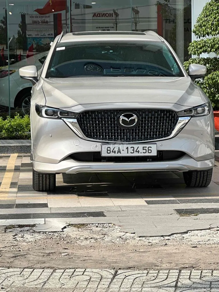 Mazda Cx-8 2026 photo 2