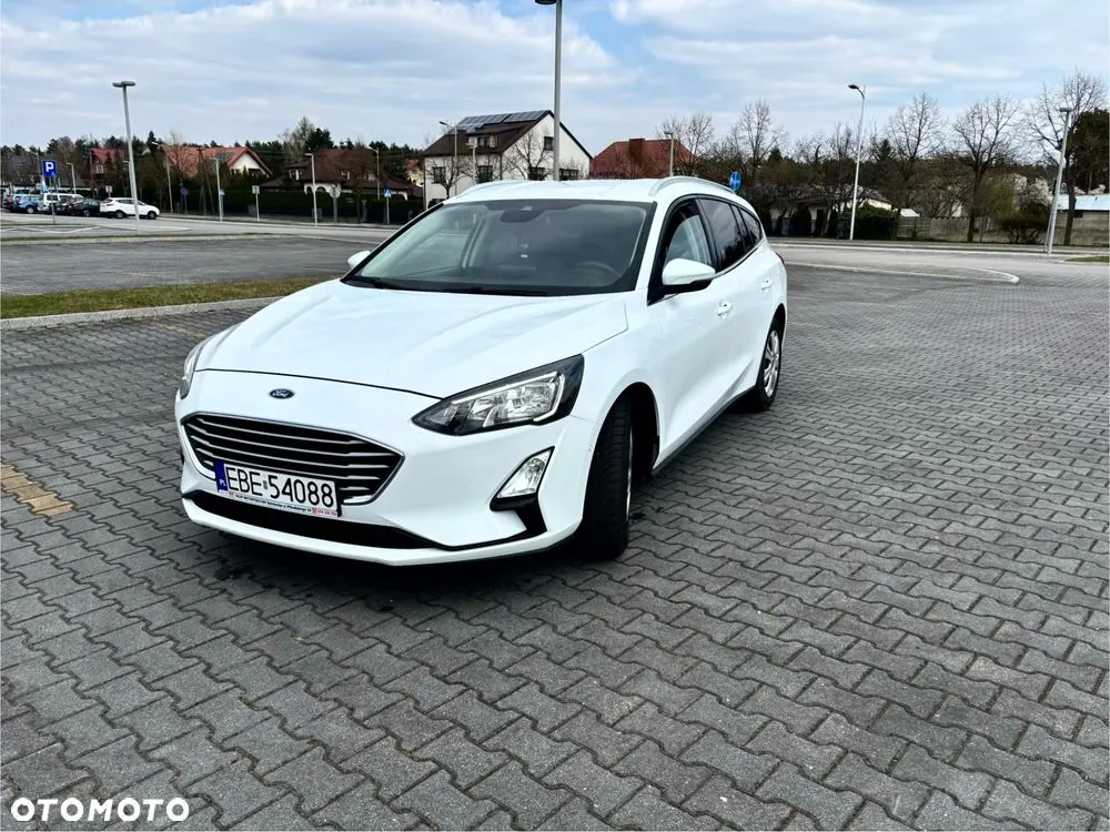 Ford Focus 2020 photo 2