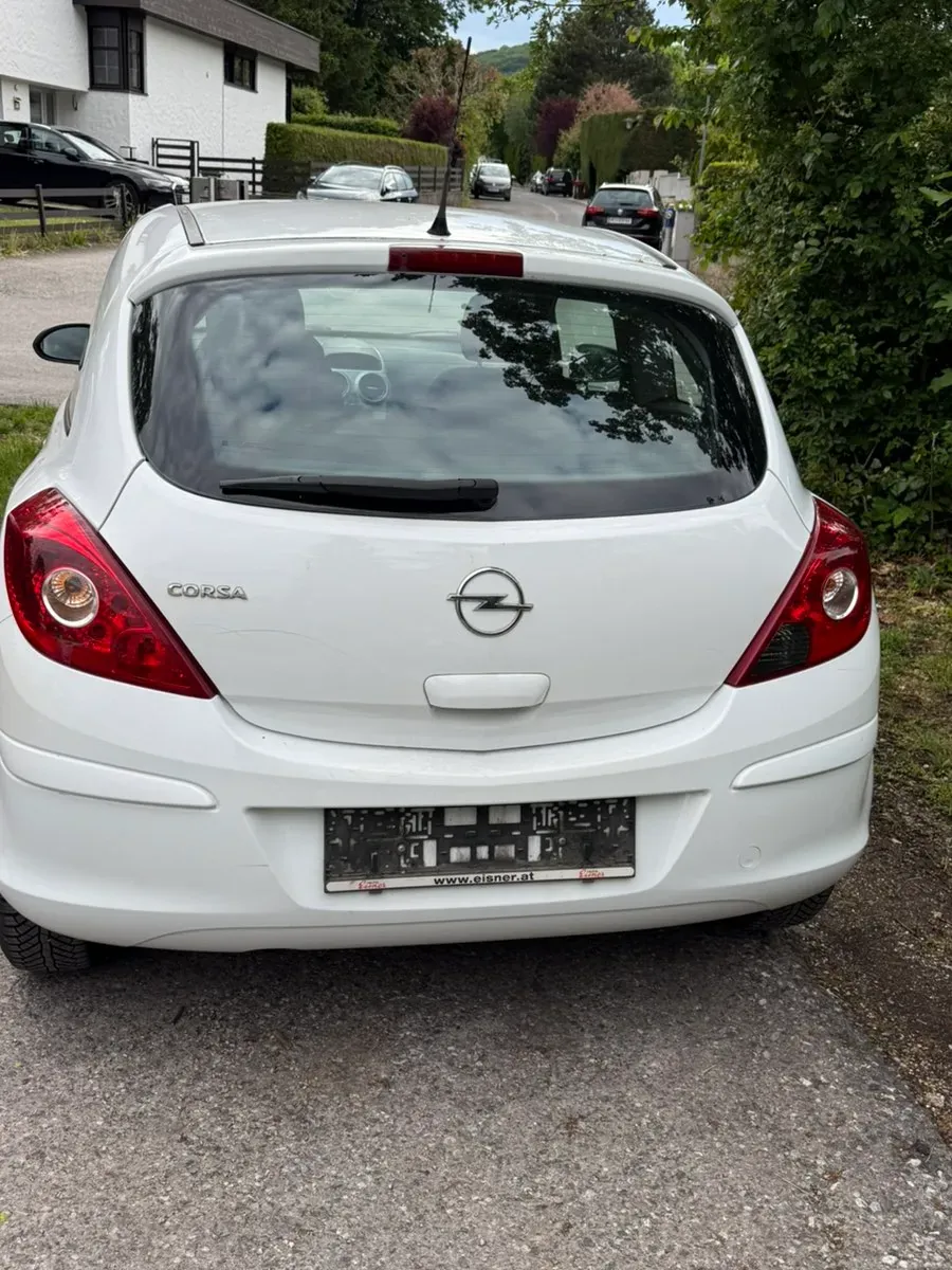 Opel Corsa 2009 photo 3