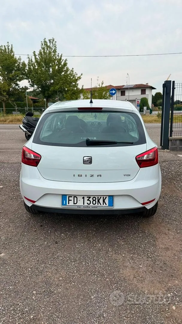Seat Ibiza 2016 photo 3