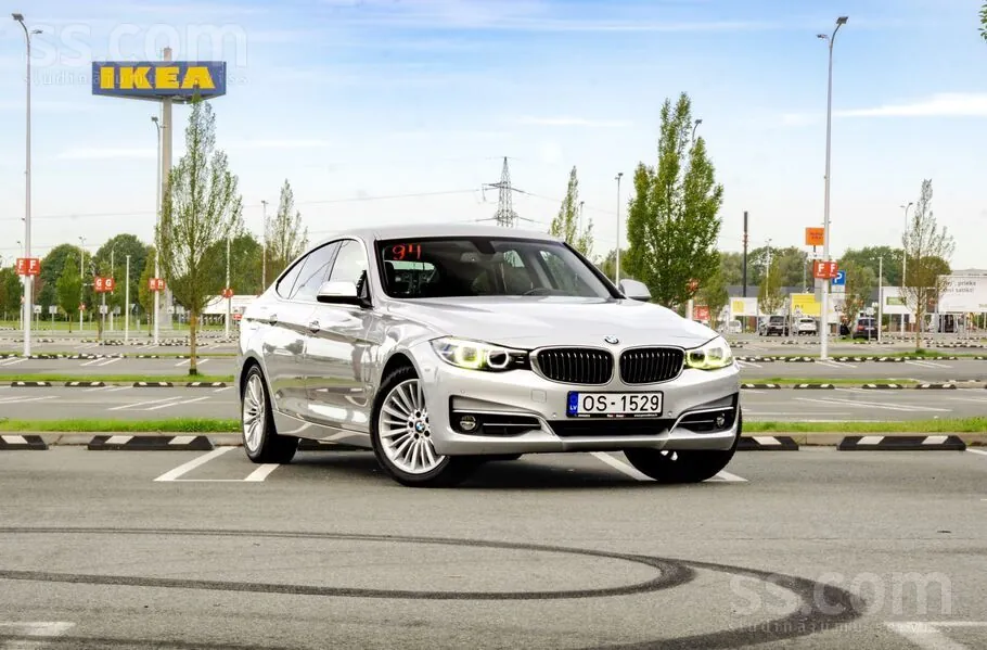 BMW 318 2016 photo 2