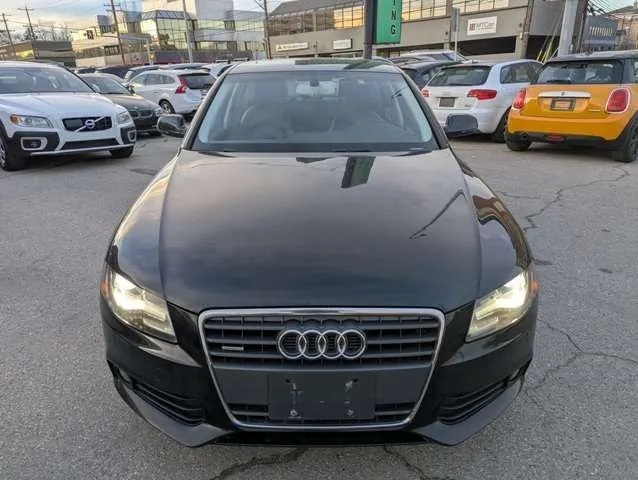Audi A4 2011 photo 2