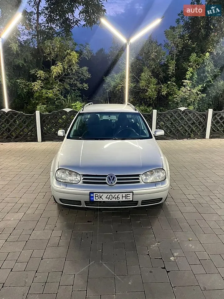 Volkswagen Golf