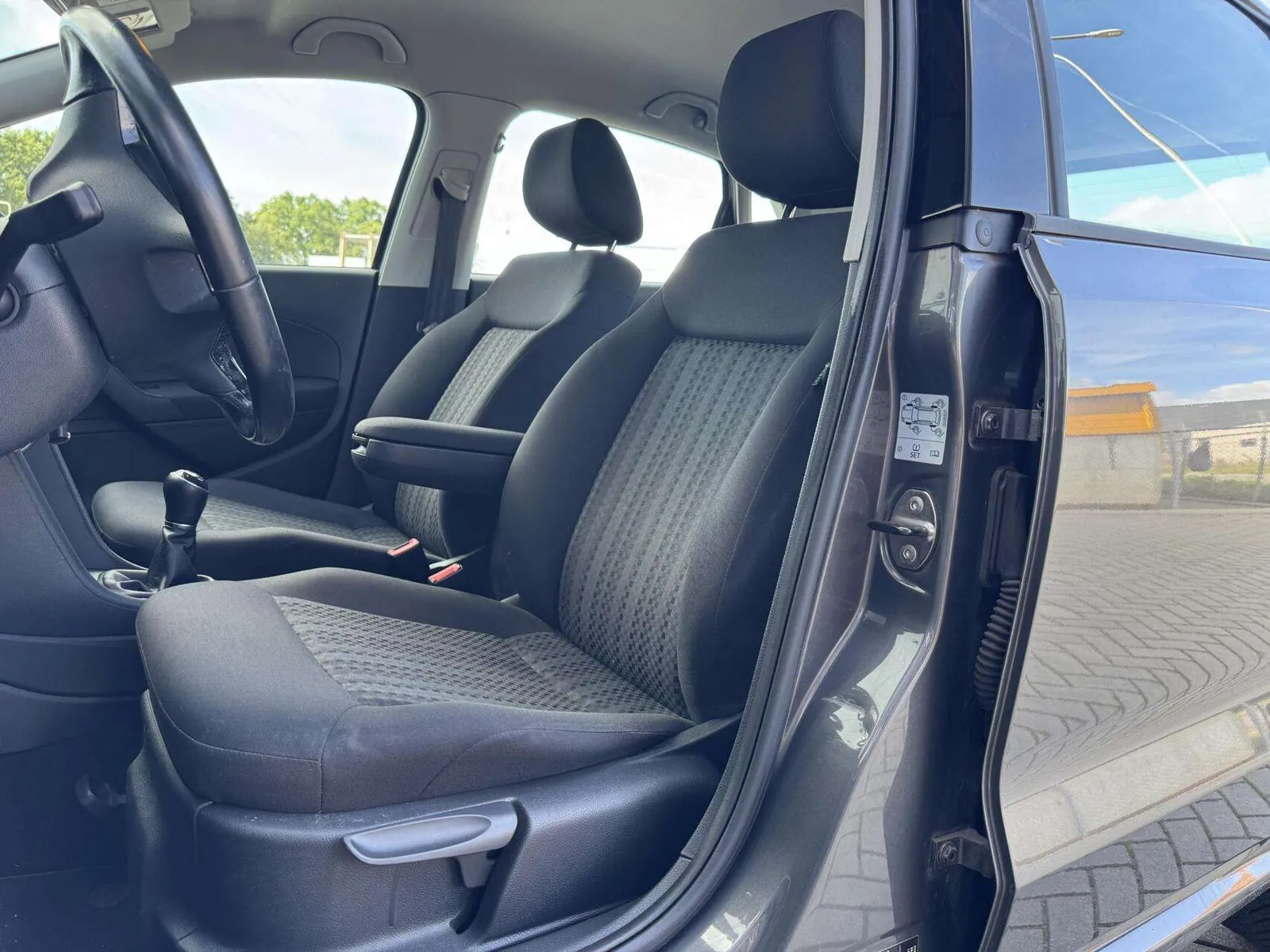 Volkswagen Polo 2016 photo 5