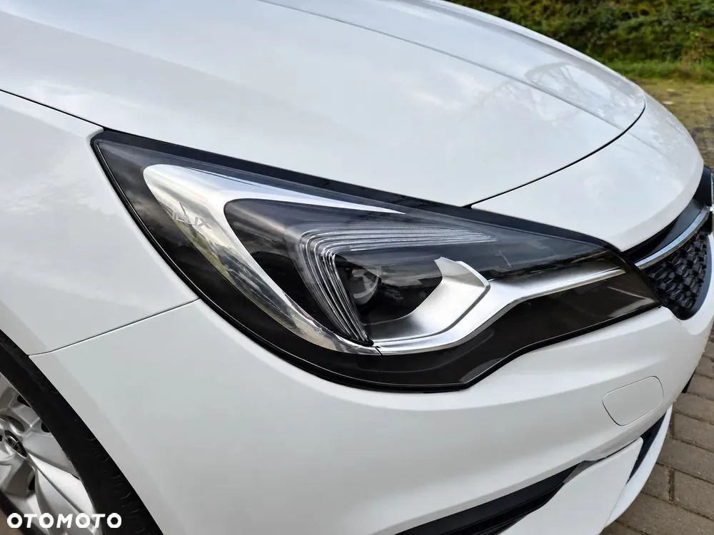 Opel Astra 2021 photo 5