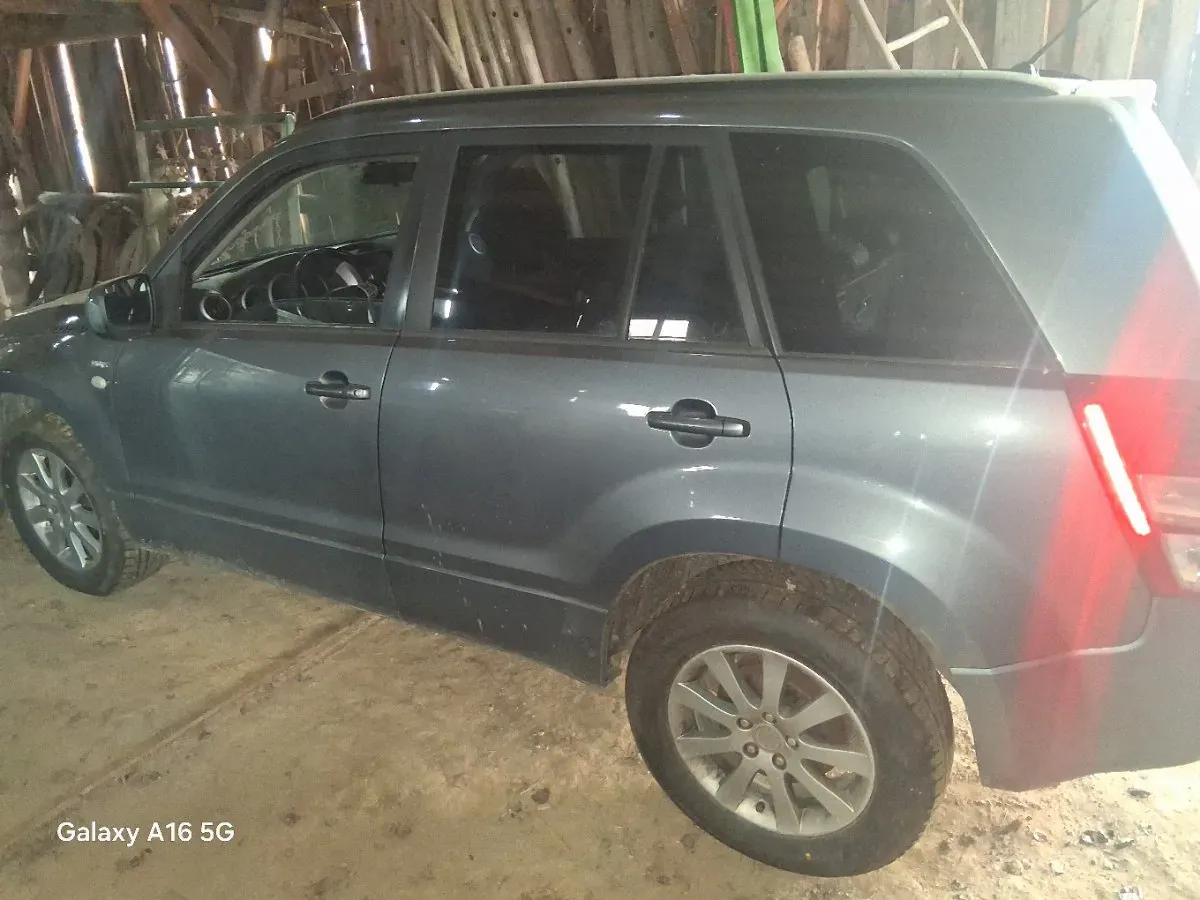 Suzuki Vitara 2008 photo 2