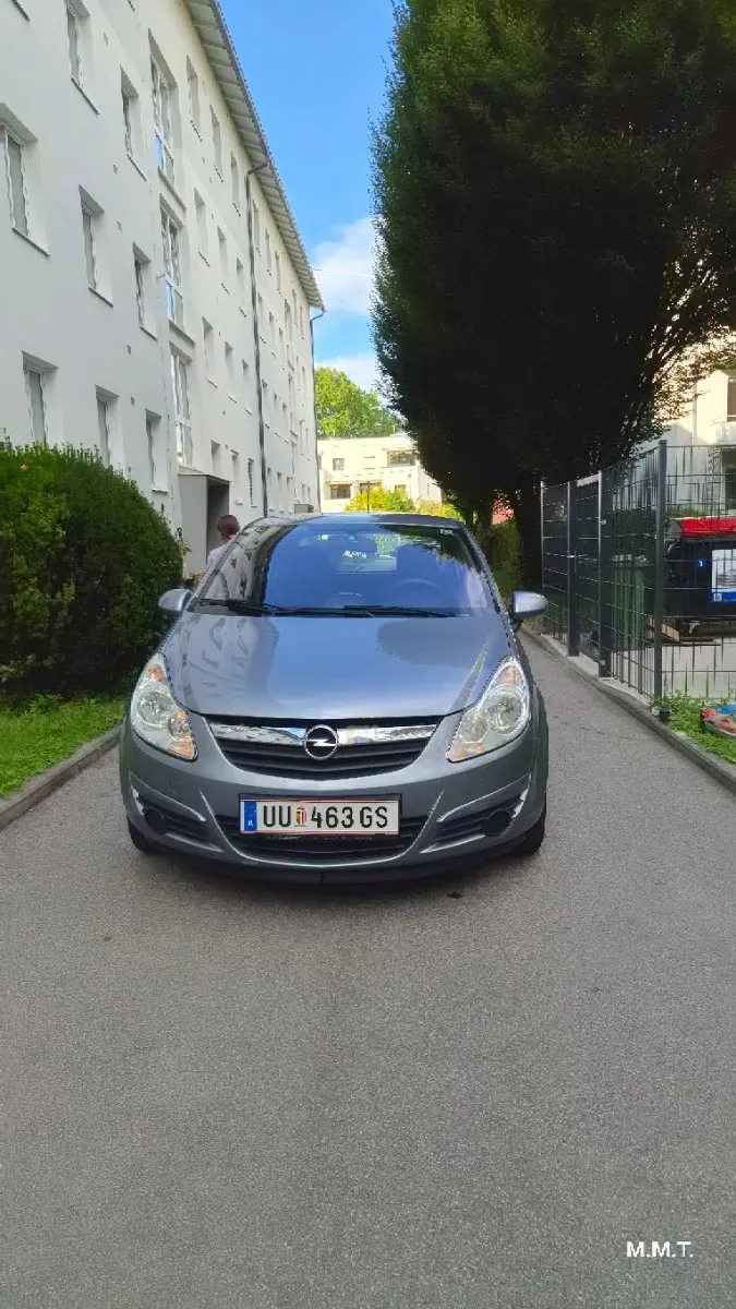 Opel Corsa 2009 photo 2