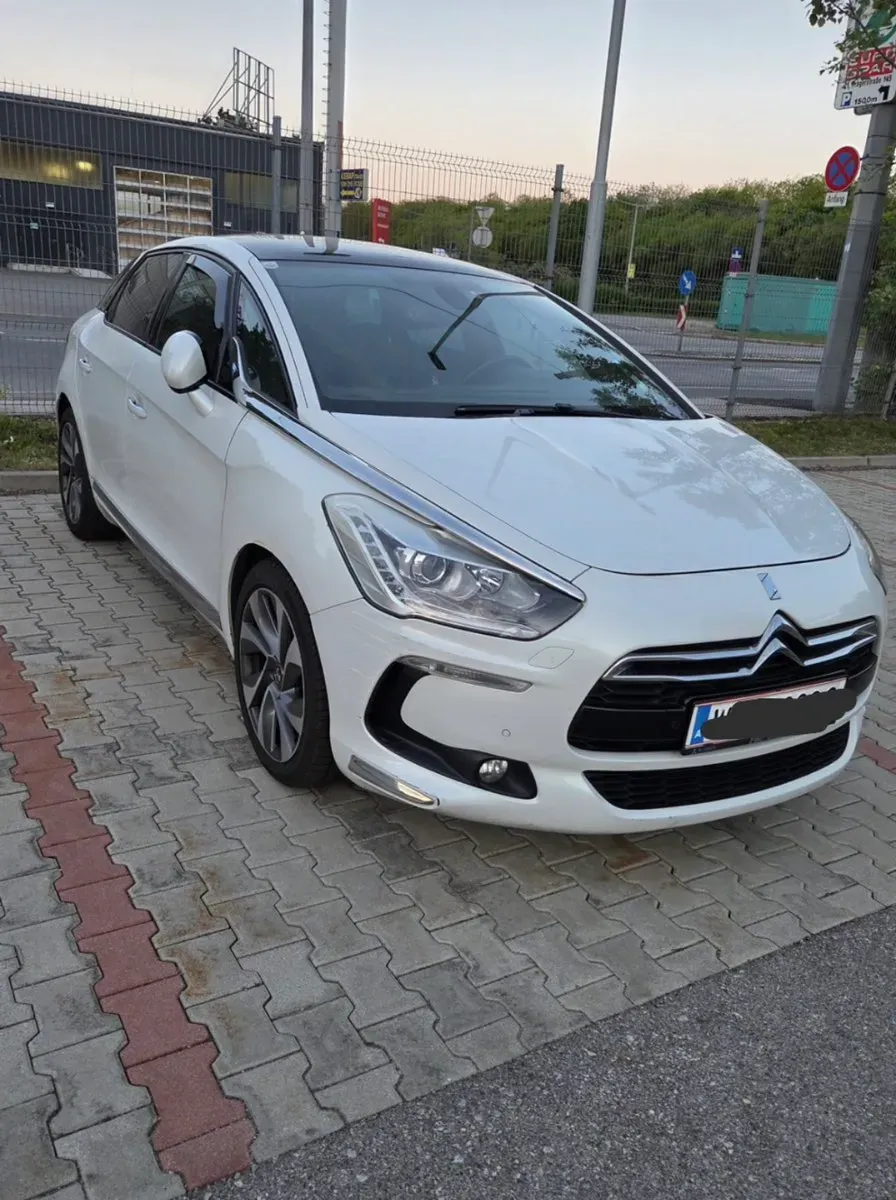 Citroen Ds5 2012 photo 2