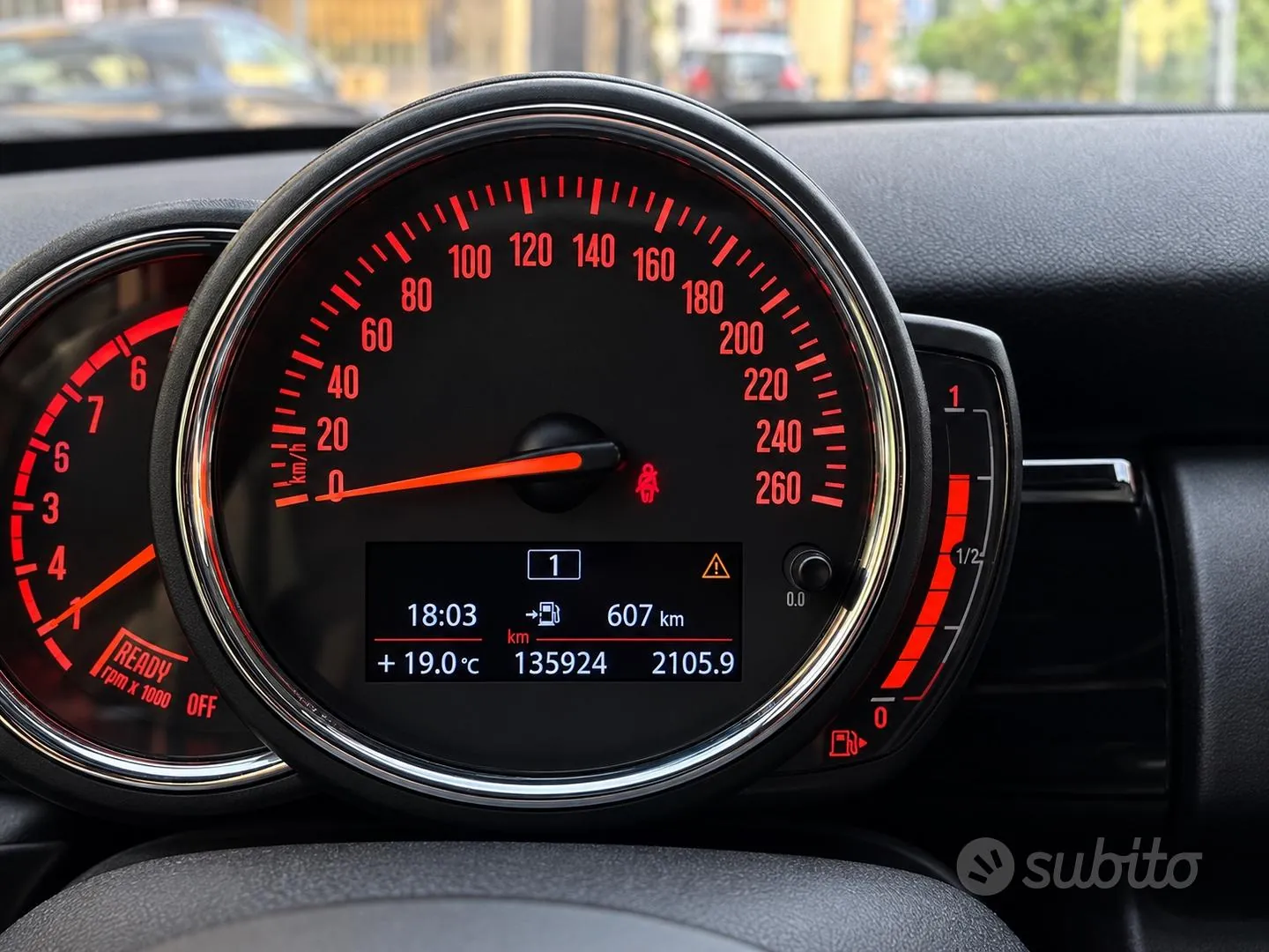 Mini Cooper One 2018 photo 4