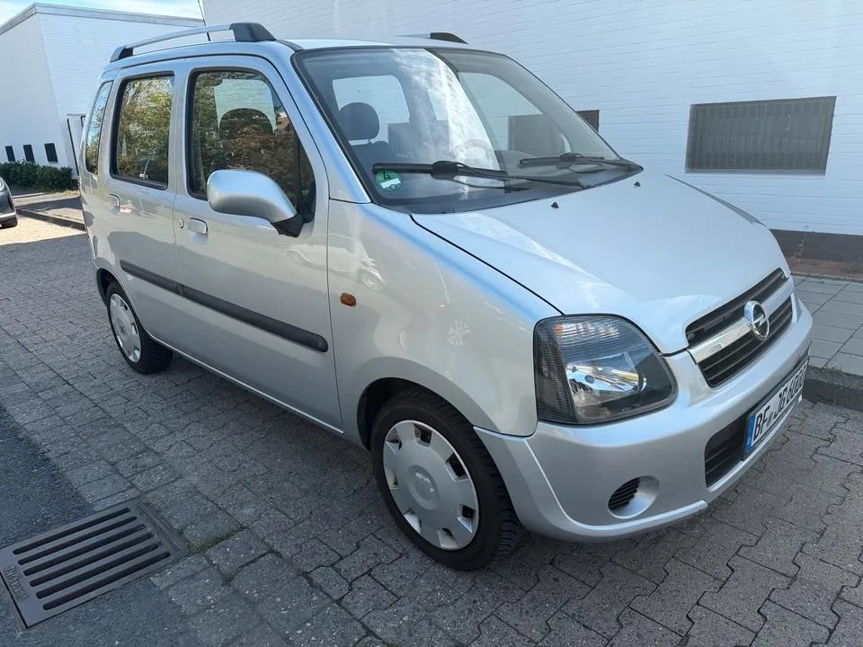 Opel Agila