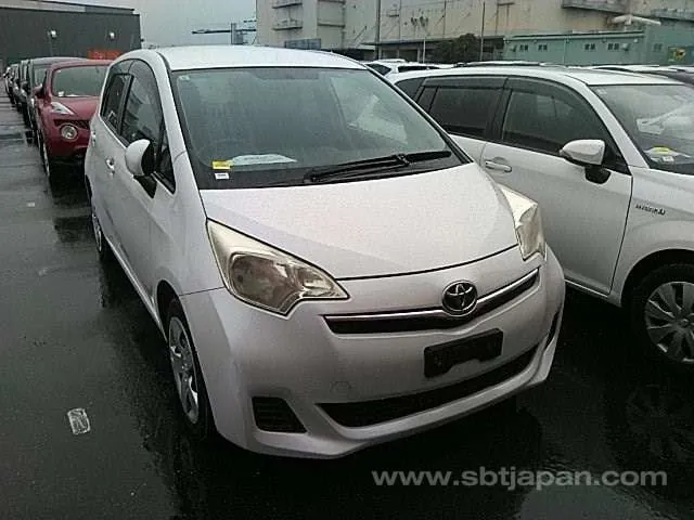 Toyota Ractis