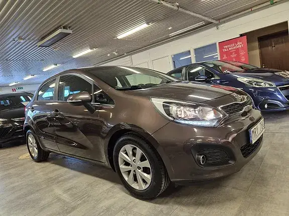 Kia Rio 2012 photo 5