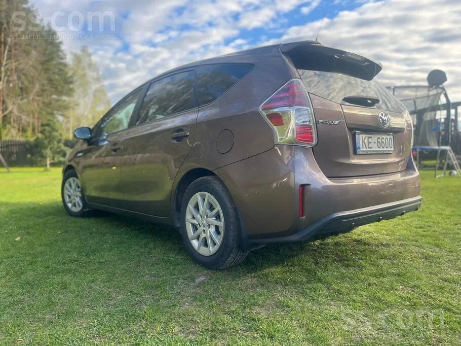 Toyota Prius 2018 photo 3