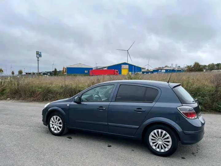 Opel Astra H