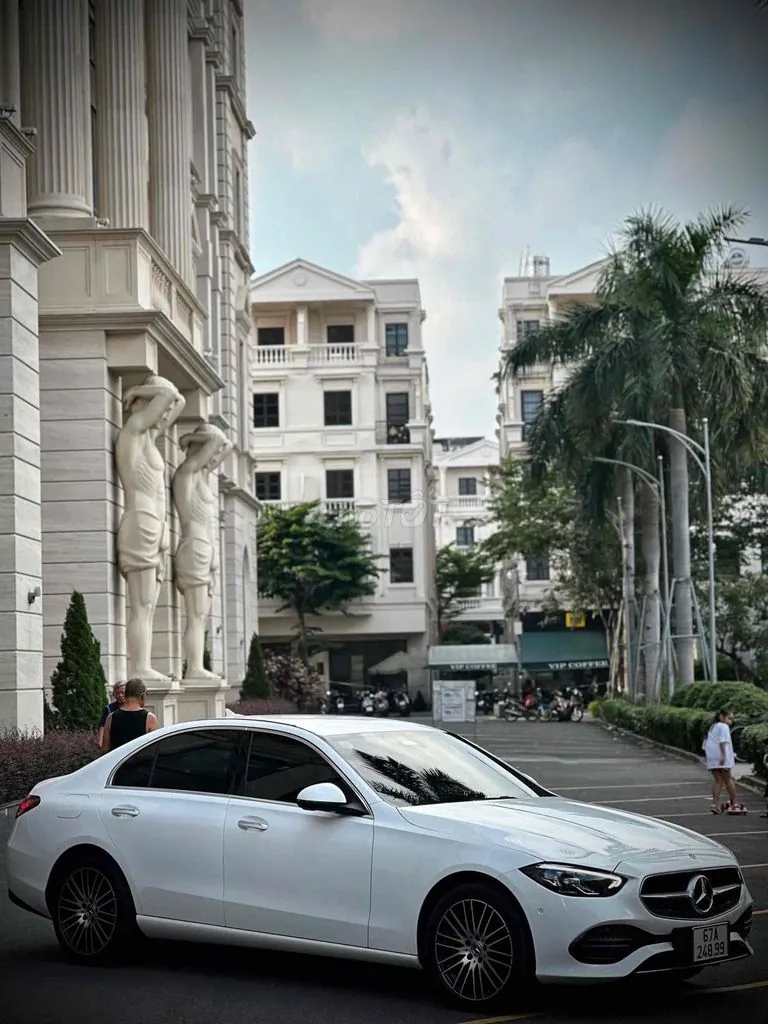 Mercedes-Benz C-Class 2023 photo 3