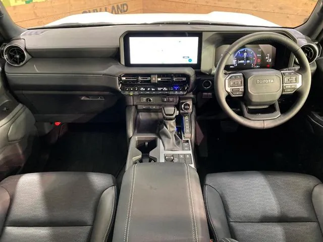Toyota Land Cruiser 250 2024 photo 2