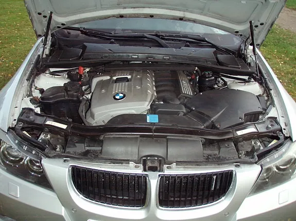BMW 330I 2007 photo 2