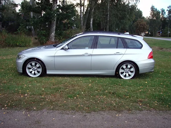 BMW 330I