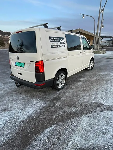 Volkswagen Transporter 2021 photo 2