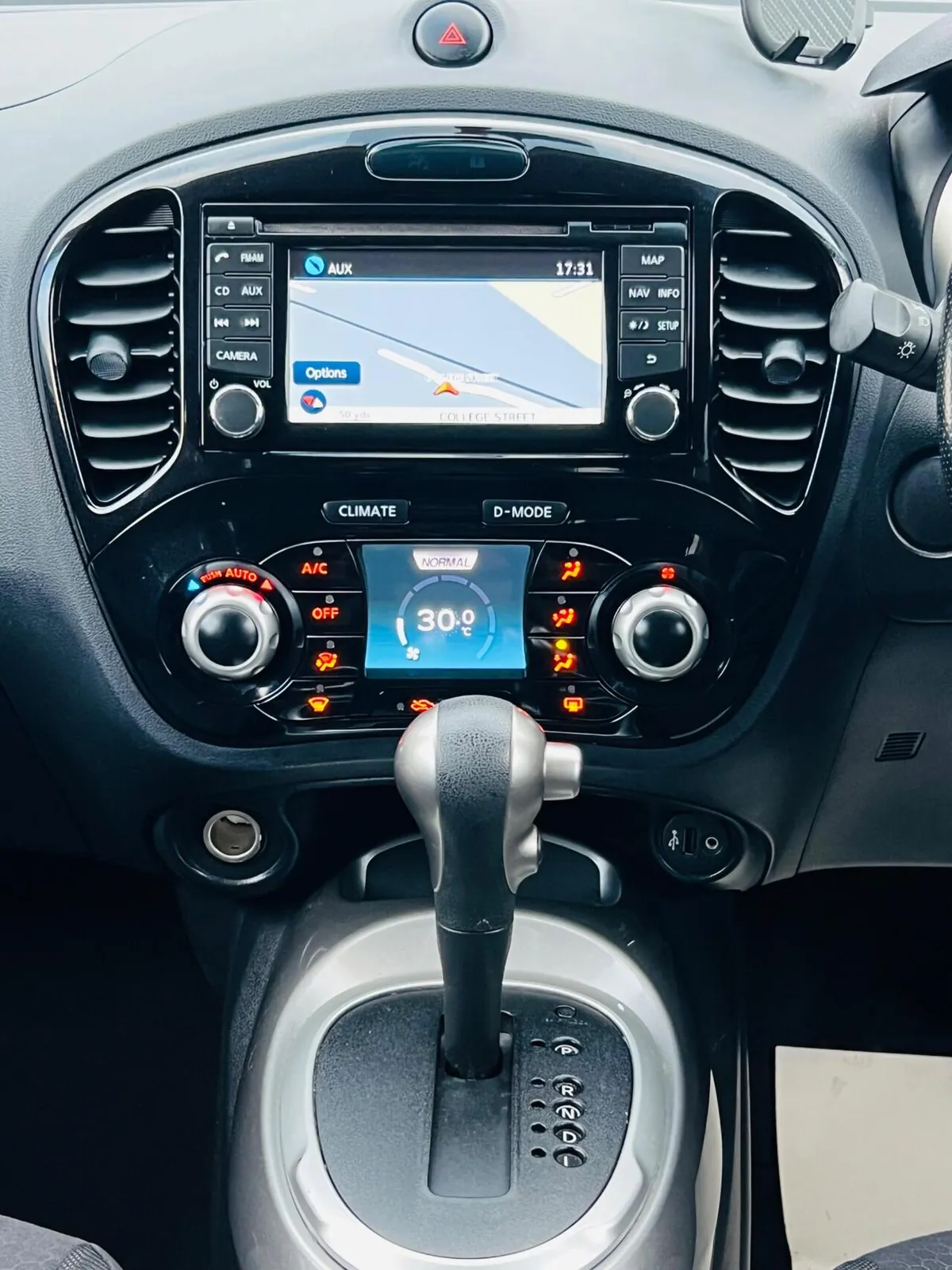 Nissan Juke 2013 photo 2