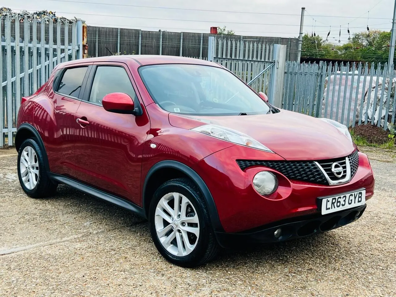 Nissan Juke 2013 photo 3