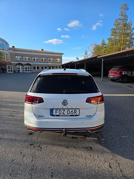 Volkswagen Passat Alltrack 2020 photo 2