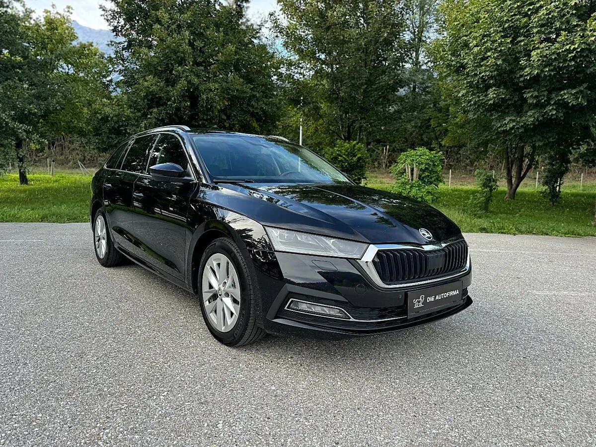 Skoda Octavia 2021 photo 2