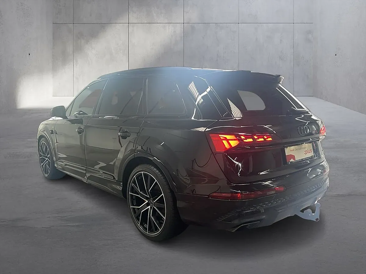 Audi Q7 2025 photo 3