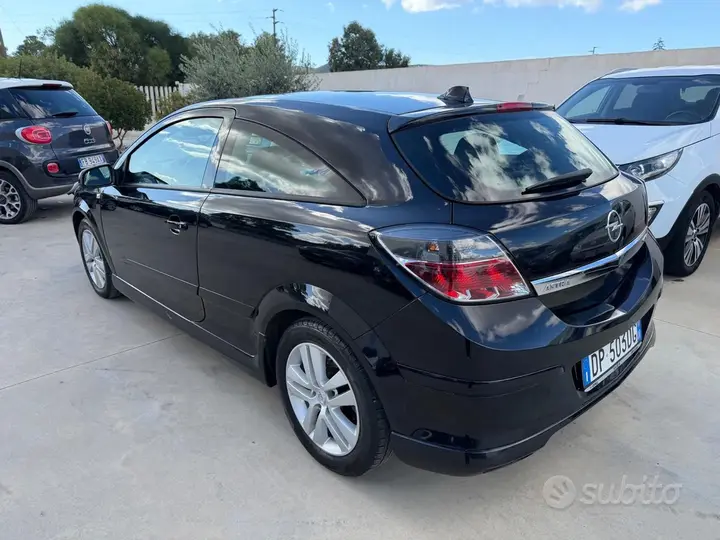 Opel Astra 2008 photo 4