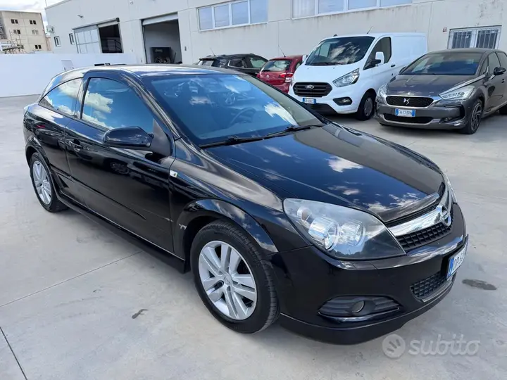 Opel Astra 2008 photo 3