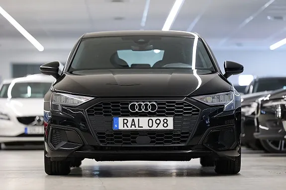 Audi A3 2023 photo 5