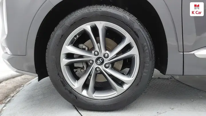 Hyundai Santa Fe 2019 photo 5
