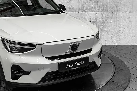 Volvo Ex40 2025 photo 2