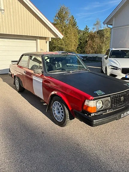 Volvo 240 1980 photo 4