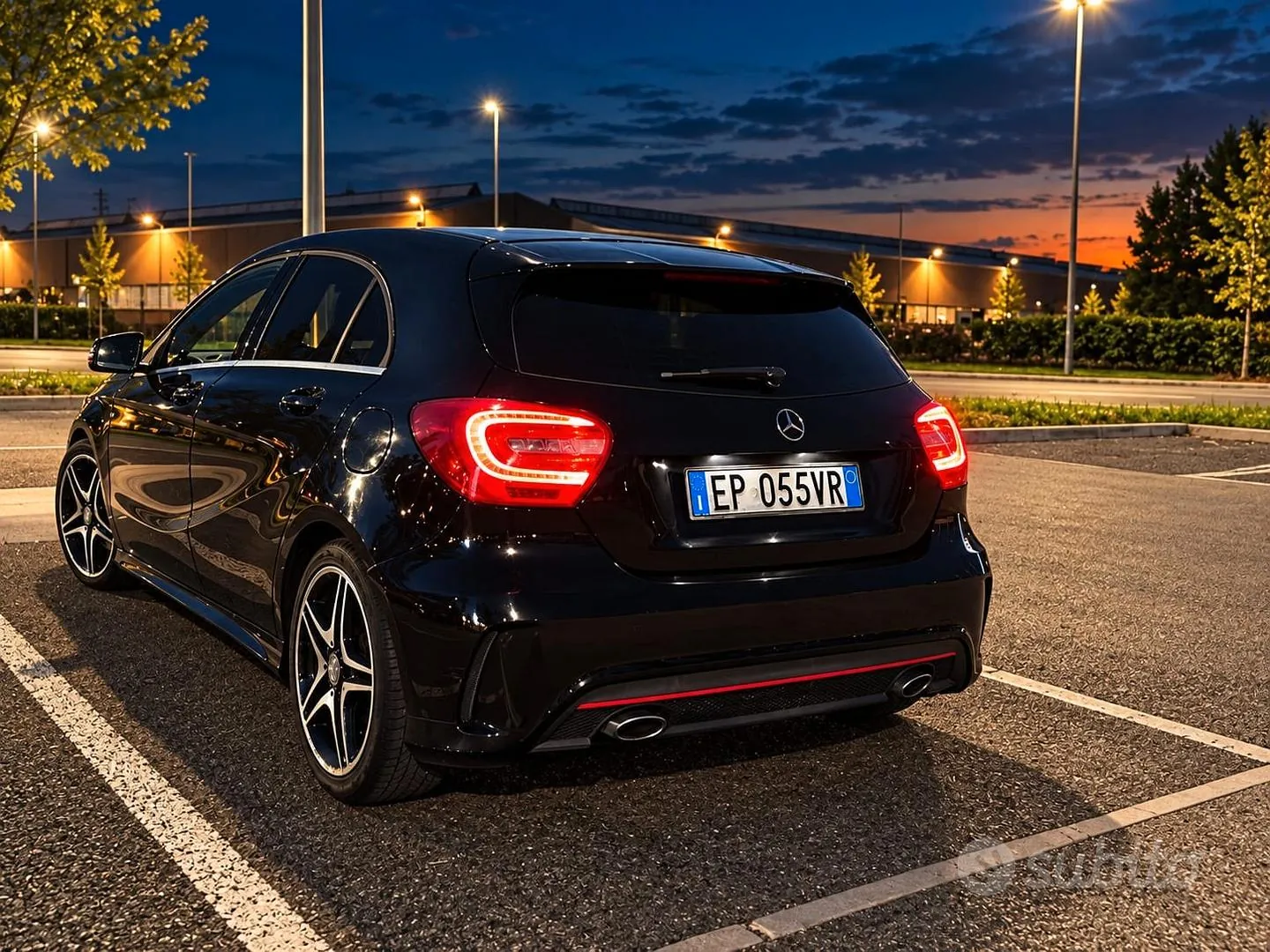 Mercedes-Benz A200 2012 photo 3
